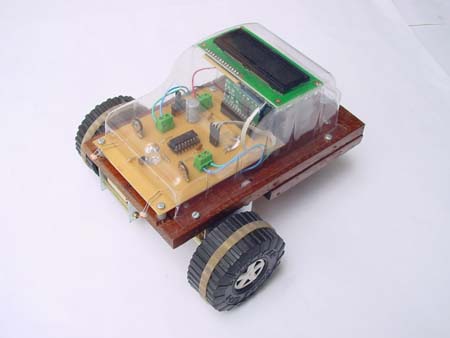 Robô Legal Eletrônico com Luz, Som e MovimentoBrinquedosBambalalão